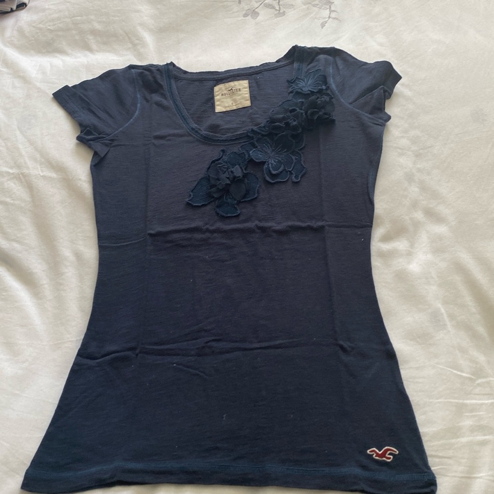 Hollister T-shirt size S